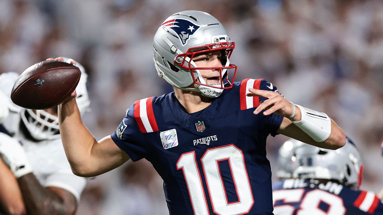 Drake Maye leads Patriots to upset victory over previously undefeated Bills